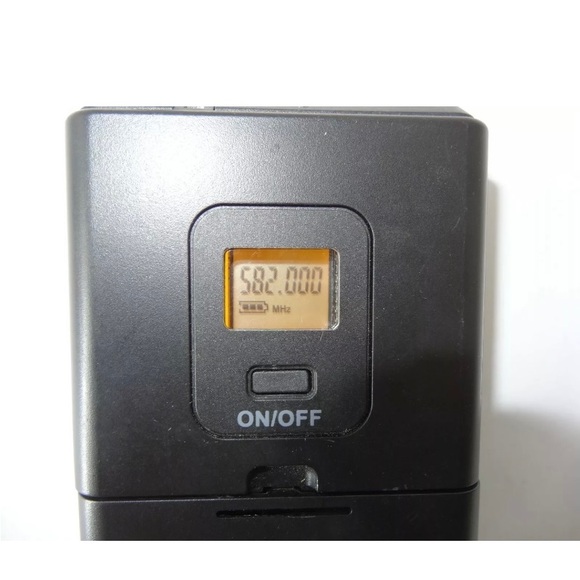 Fifine Technology Lavalier/Headset Wireless Microphone K031 UHF 565-584 - Picture 3 of 6